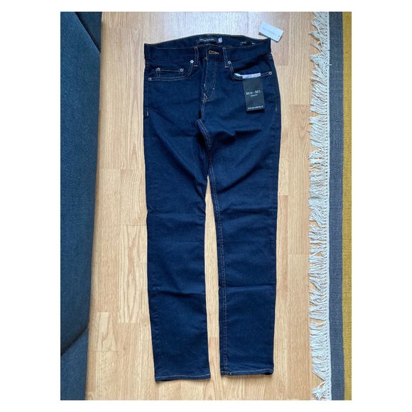 Banana Republic Rapid Movement Jeans 